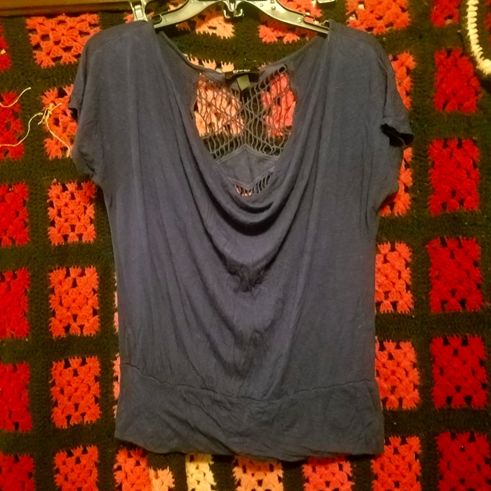 By & by blue shirt size L